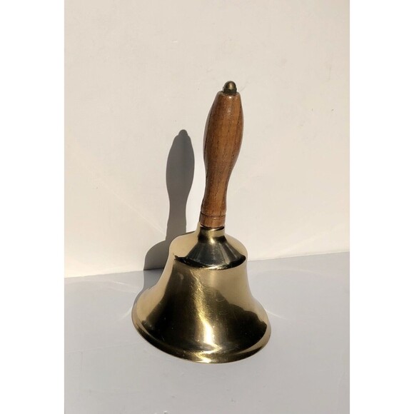 Vintage 8 1/2” Brass Bell With Wooden Handle 5" Diameter Hand Size Table/Desk - Picture 4 of 9